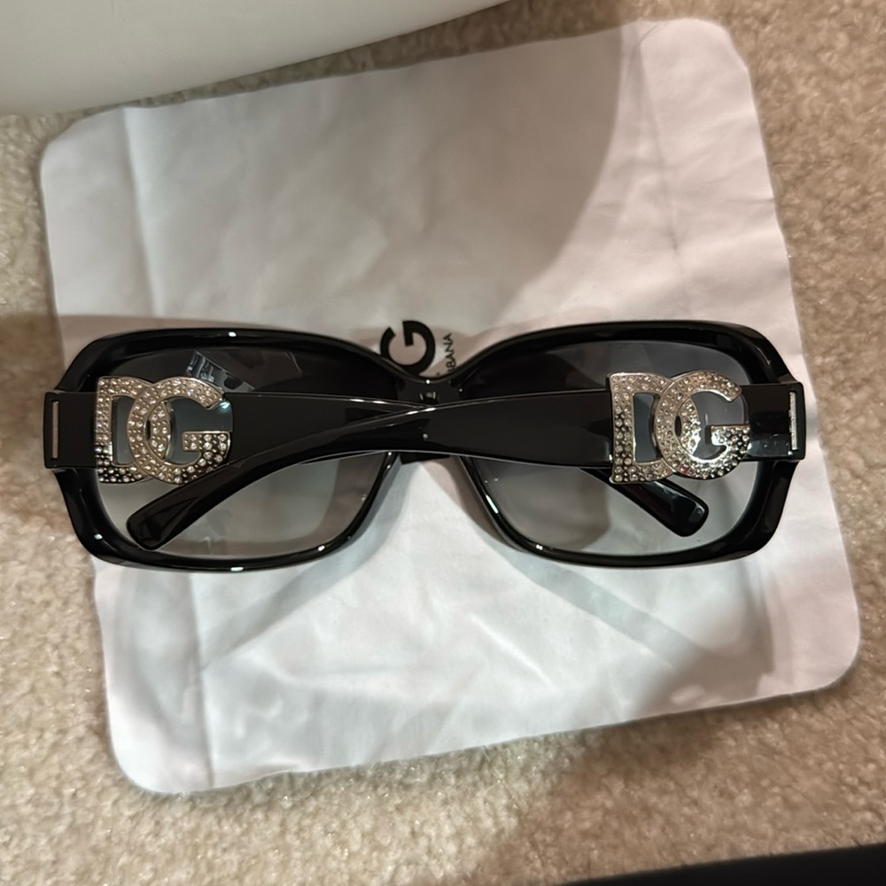 dolce and gabana shades
